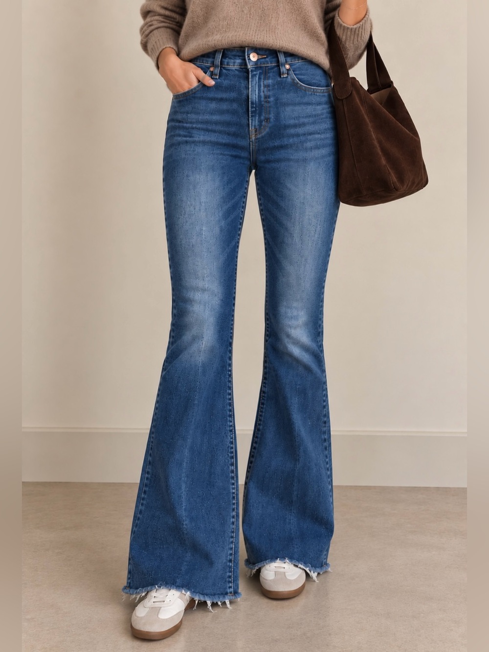 MOTHER The Weekender Fray Walking On Coals Mid-Rise Flare Jeans - Size 28